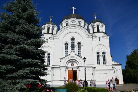 Кресто-Воздвиженский собор