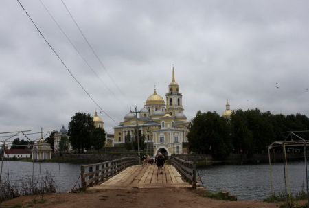 Нило-Столобенский монастырь